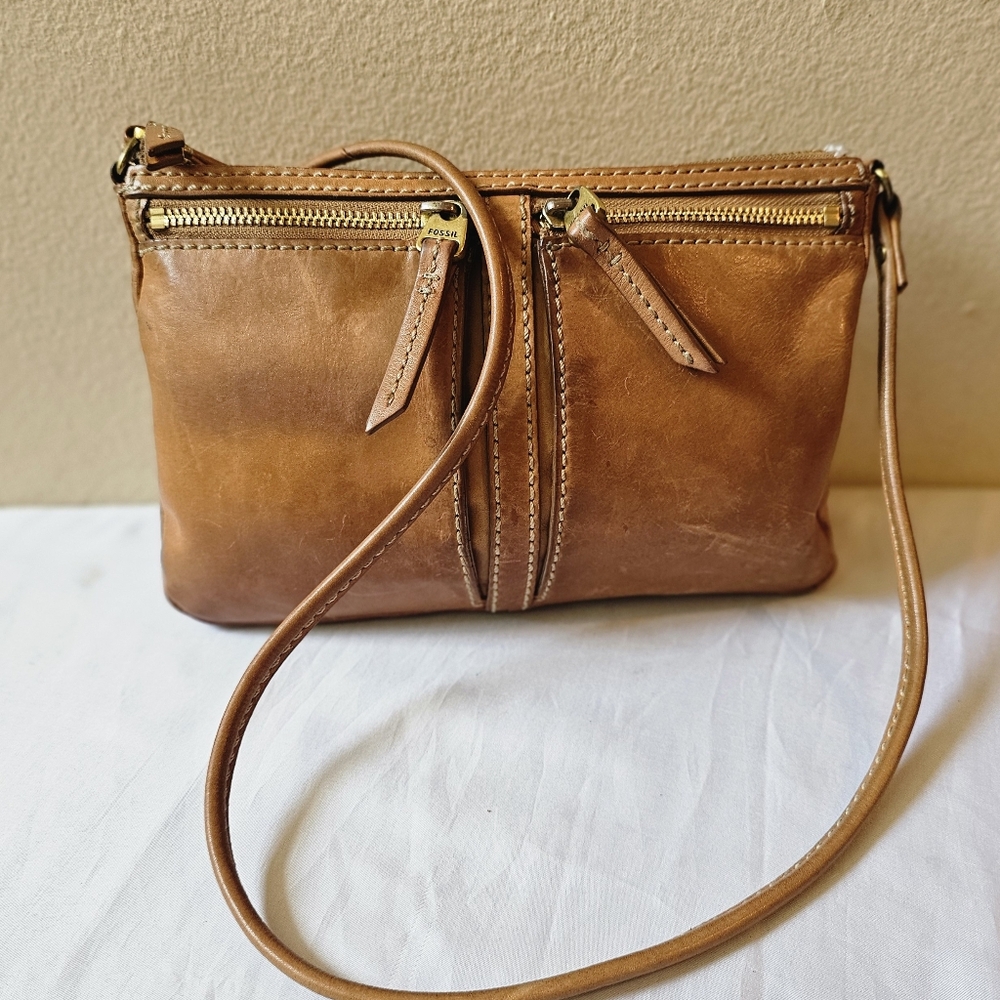 Vintage Fossil crossbody bags - Picture 1 of 8